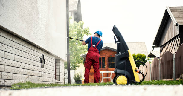 Best Animal Enclosure Cleaning  in Schnecksville, PA